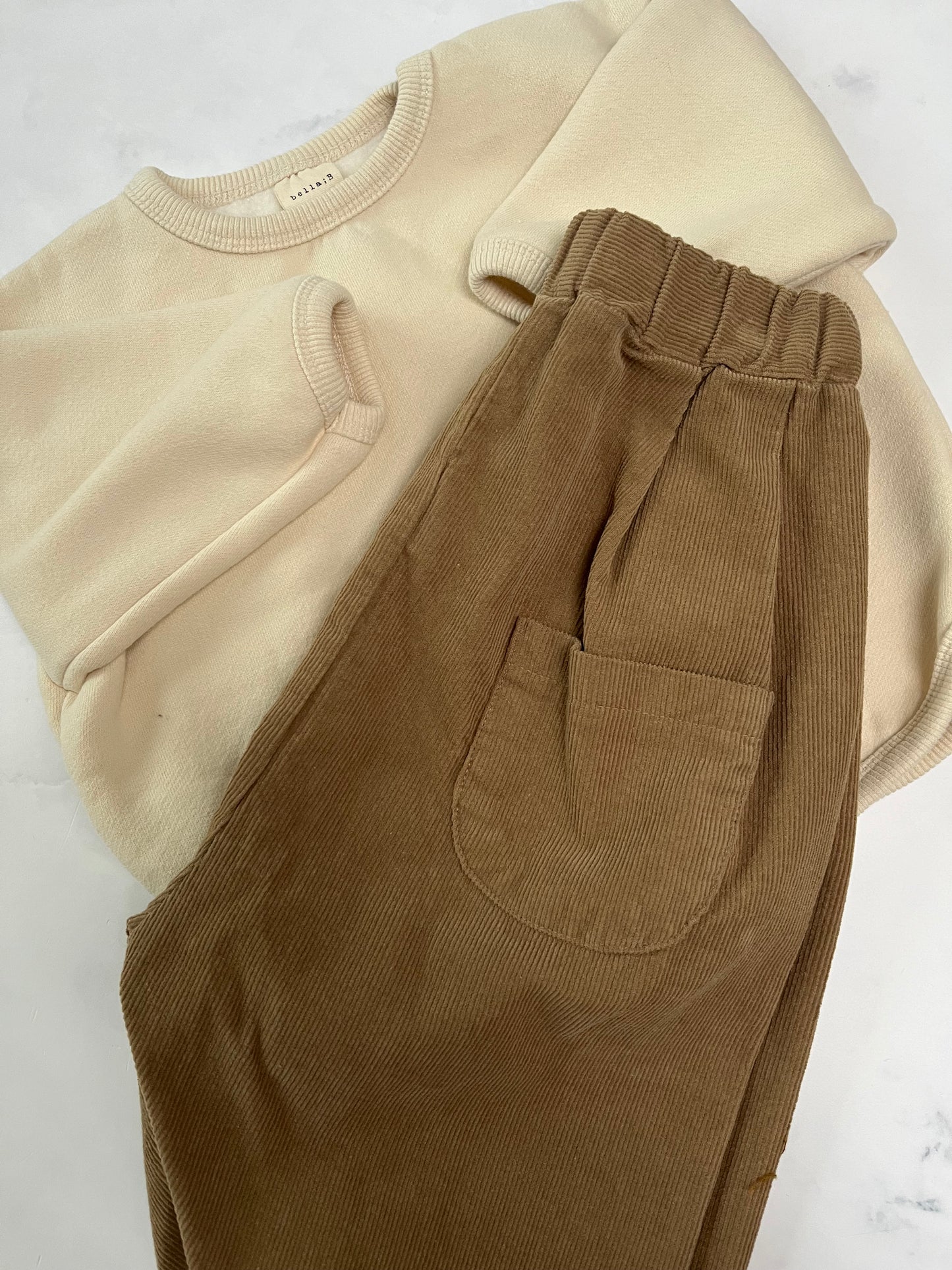Broek uit ribstof