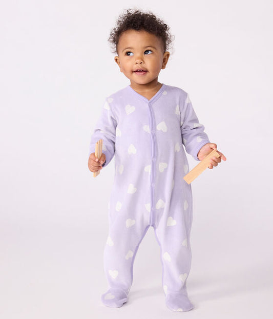 Pyjama met voetjes lila met hartjes