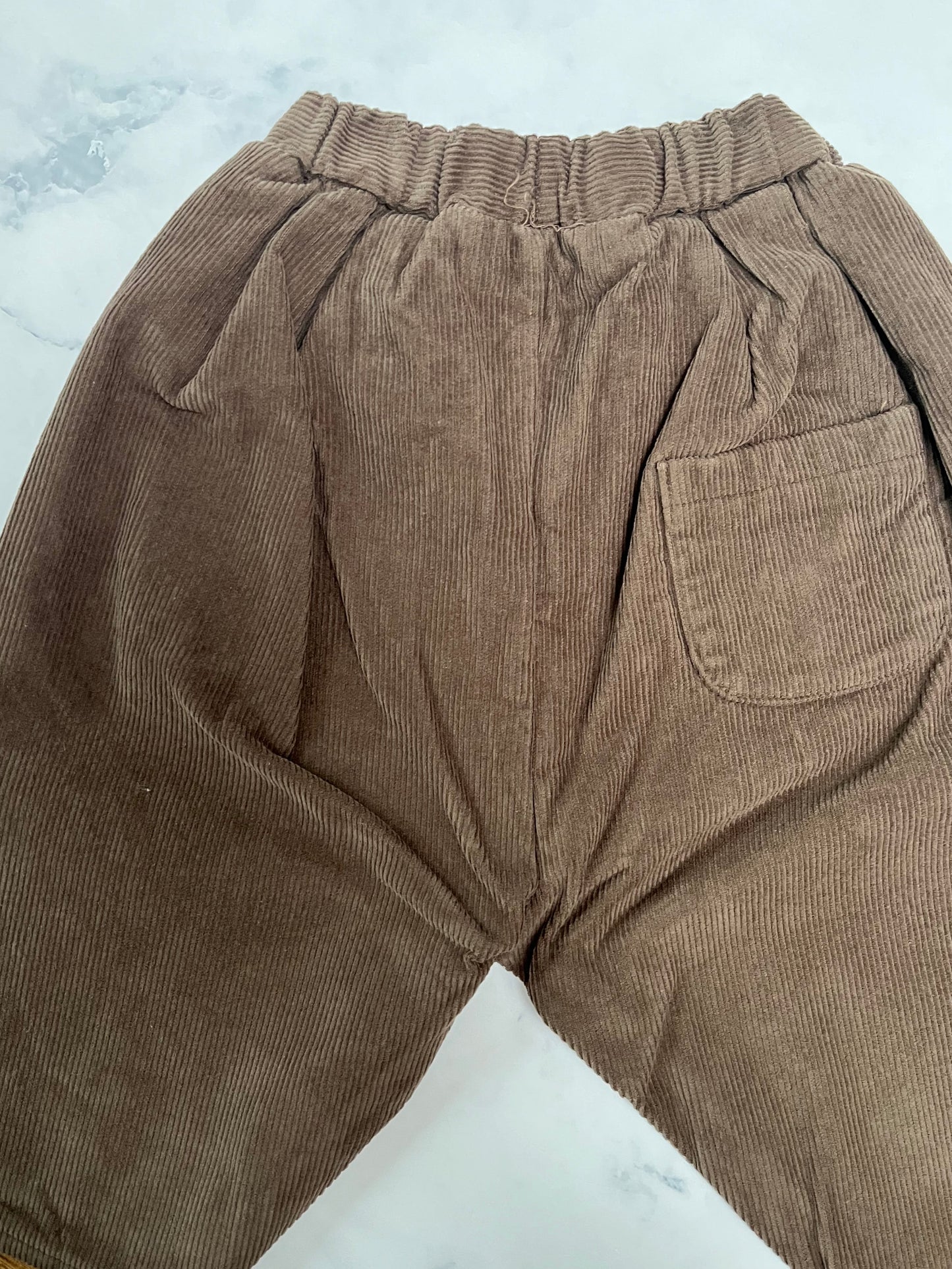 Bruine broek uit ribstof