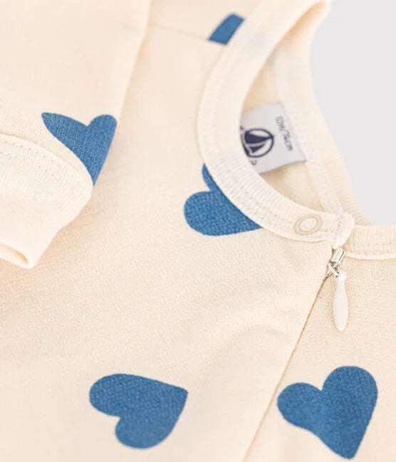 Pyjama met voetjes - blauwe hartjes
