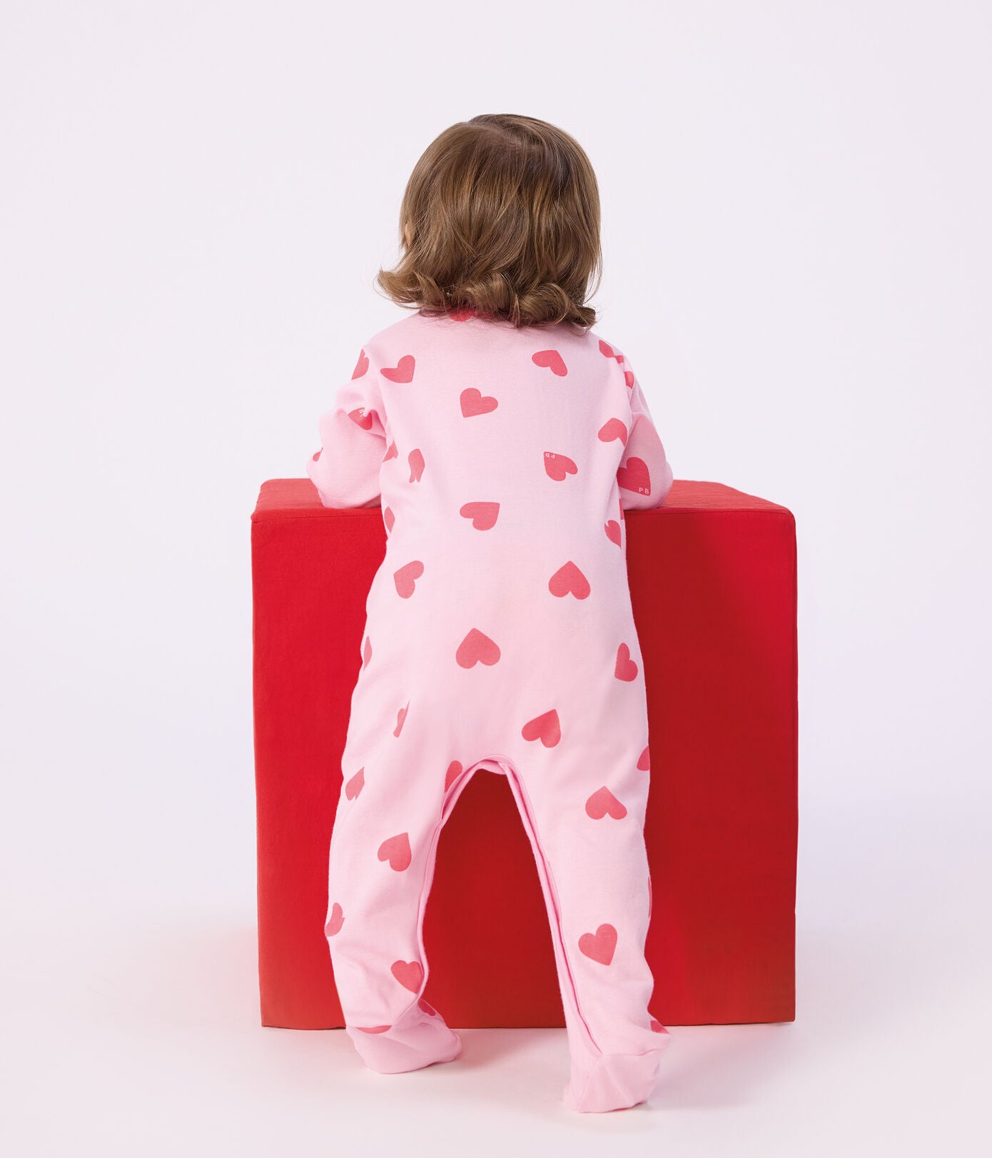 Pyjama met voetjes - hartjes