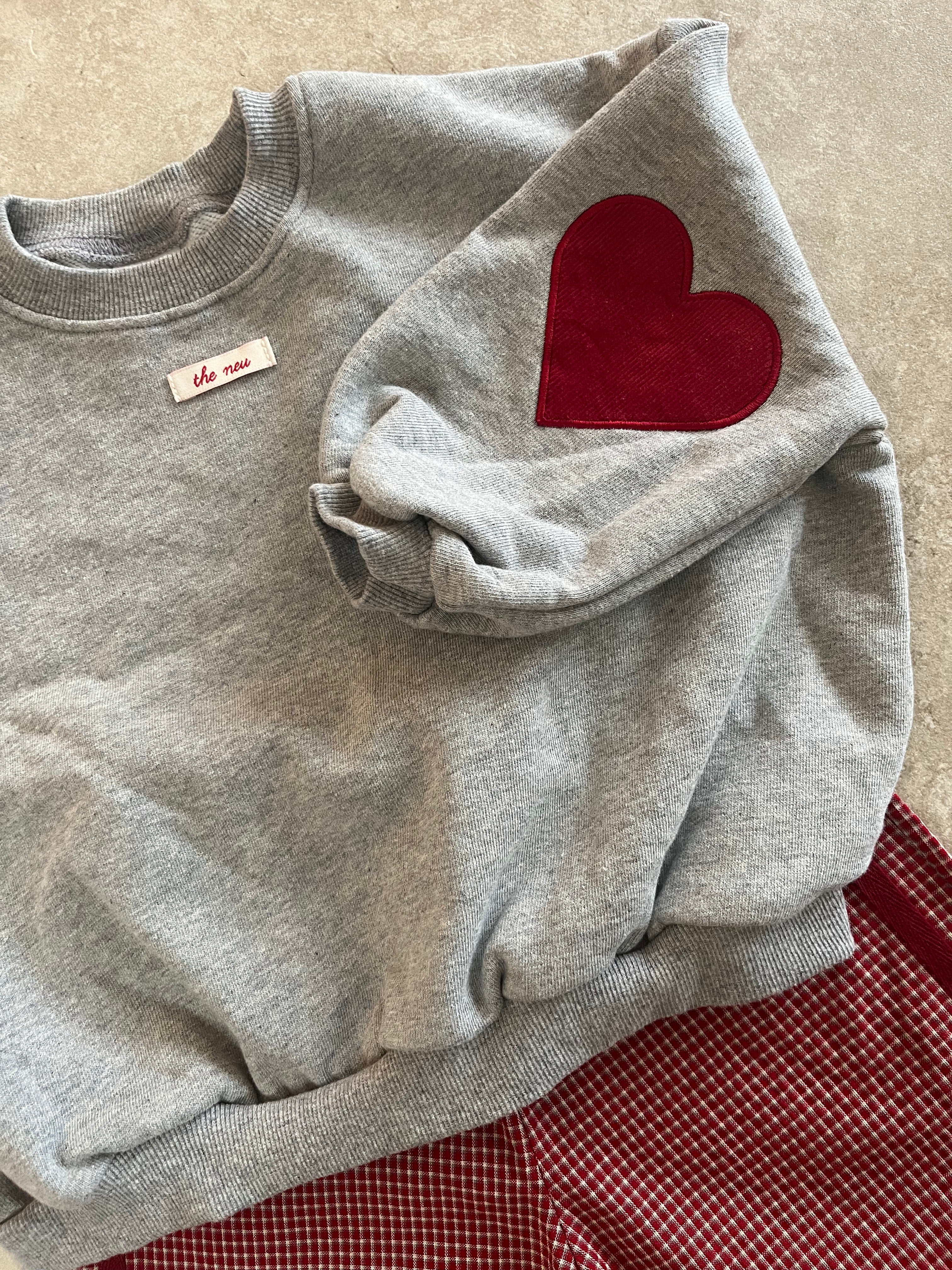 Hart patch sweater - grijs