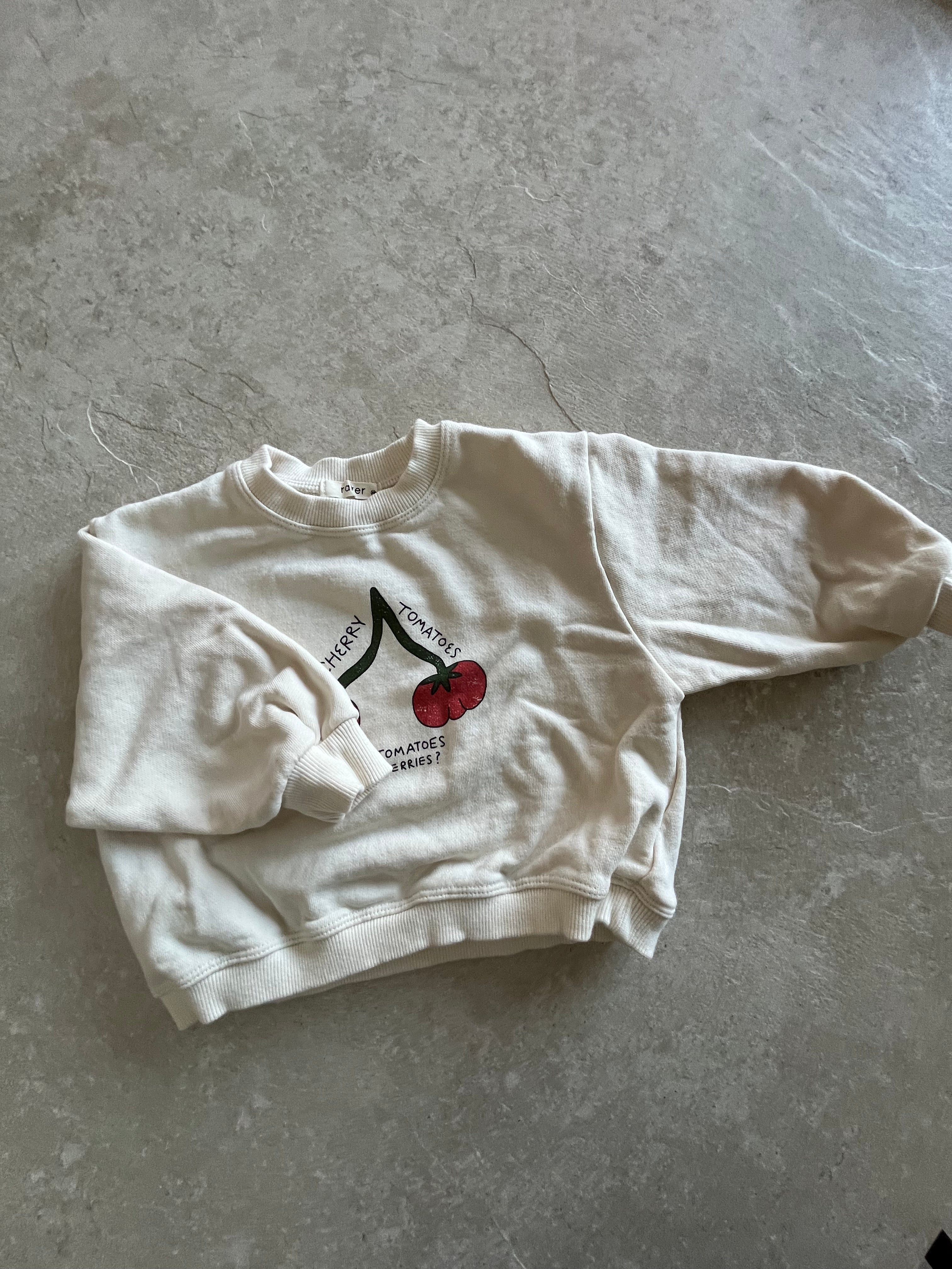 Sweater cherry tomato